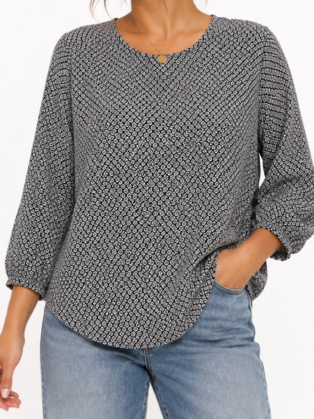 Adrianna Papell Black & White Patterned Round-Neck Tunic Top